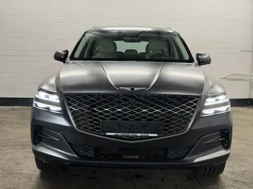 Car image 4