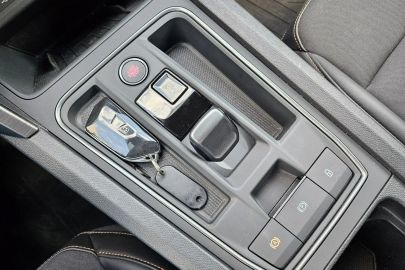 Car image 31