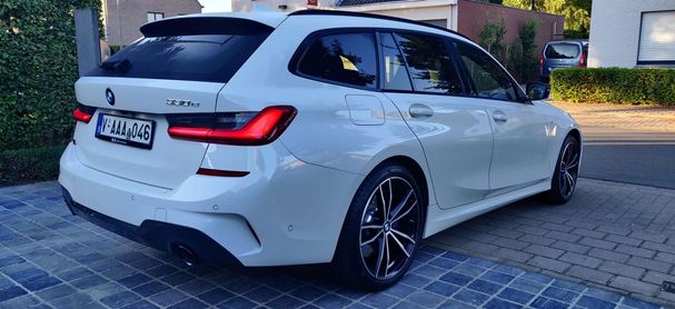 BMW 330 e Touring M Sport xDrive 215 kW image number 5