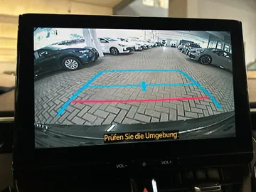 Car image 28