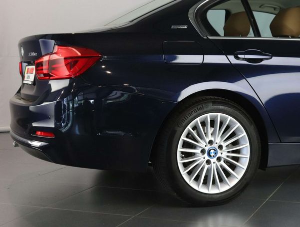 BMW 330 e Edition Luxury 185 kW image number 35