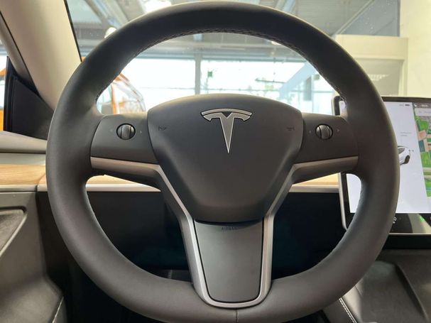 Tesla Model 3 Performance AWD 393 kW image number 10