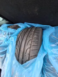 Car image 27