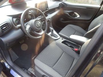 Car image 10