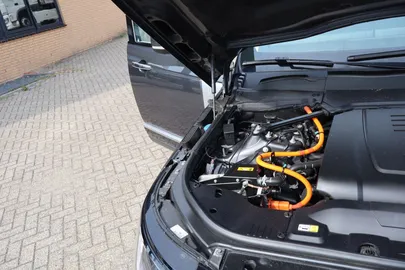 Car image 36
