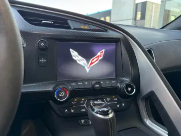 Car image 27