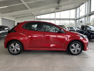 Car image 2
