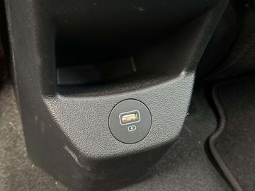 Car image 41