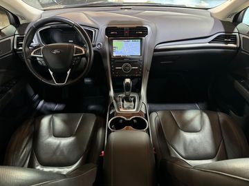 Car image 13