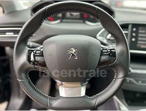 Peugeot 308 1.2 PureTech 130 Allure 96 kW image number 14