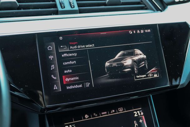 Audi e-tron 55 quattro Advanced 300 kW image number 37