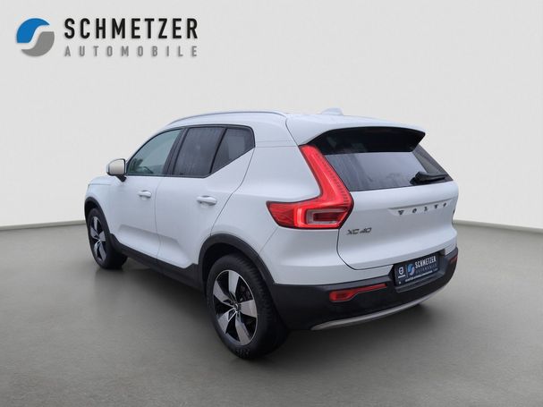 Volvo XC40 Momentum 120 kW image number 2