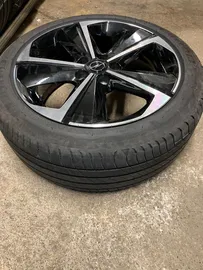 Car image 27