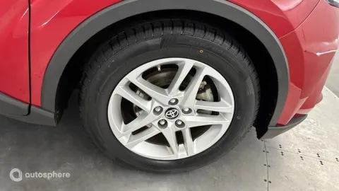 Car image 20