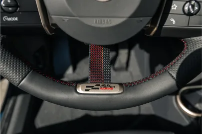 Car image 46