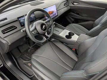 Car image 37