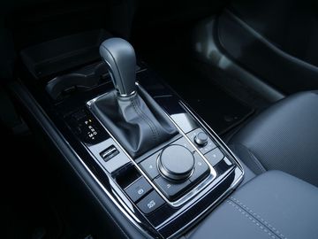 Car image 12