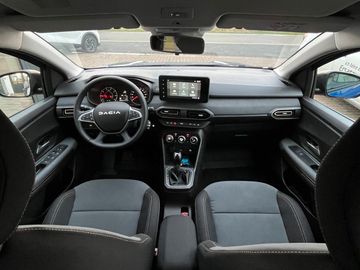 Car image 8