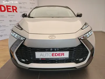 Car image 3