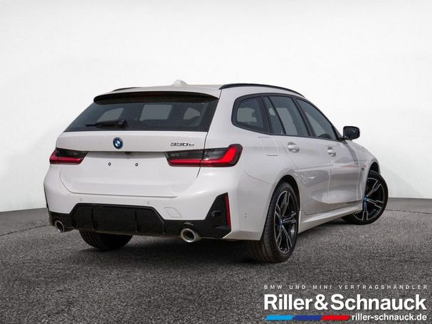 BMW 330e Touring 215 kW image number 3