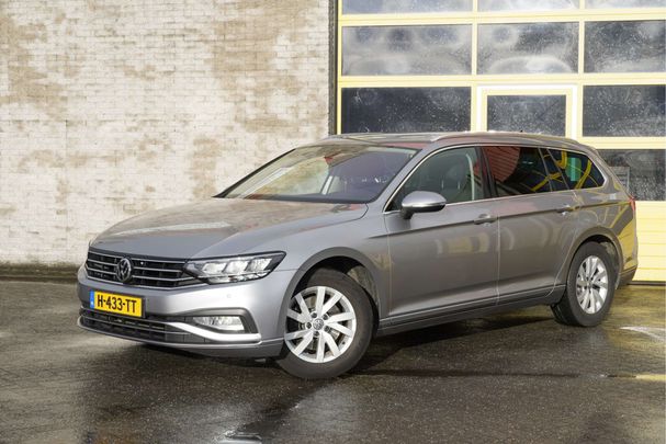 Volkswagen Passat Variant 1.5 TSI Business DSG 110 kW image number 2