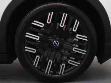 Car image 38