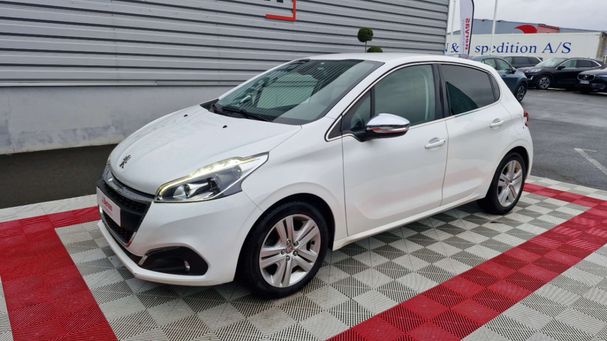 Peugeot 208 PureTech 110 EAT6 Allure 81 kW image number 1