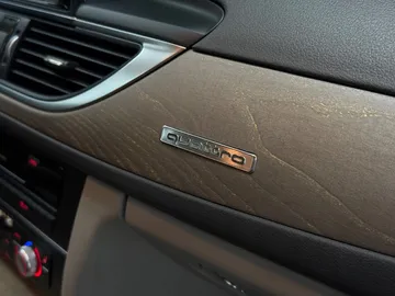Car image 43