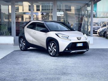 Car image 2