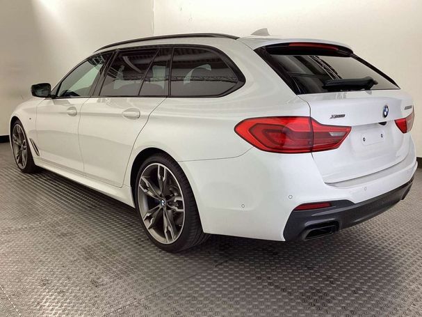 BMW 550d Touring xDrive 294 kW image number 4