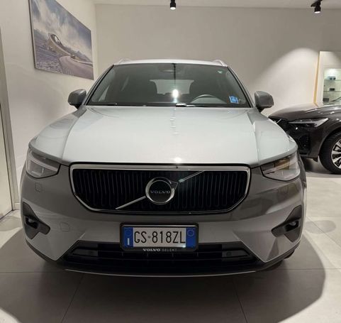 Volvo XC40 B3 Core 120 kW image number 2