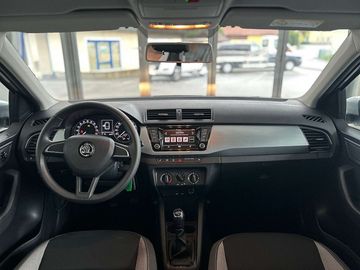 Car image 16