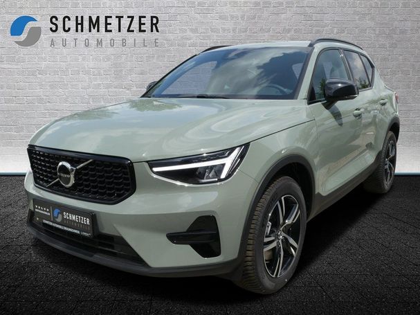 Volvo XC40 Plus Dark 120 kW image number 1