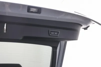 Car image 33