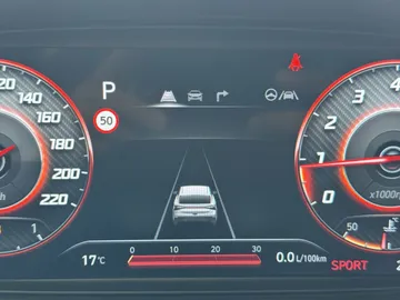 Car image 28