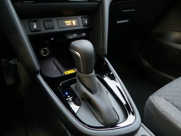 Car image 15