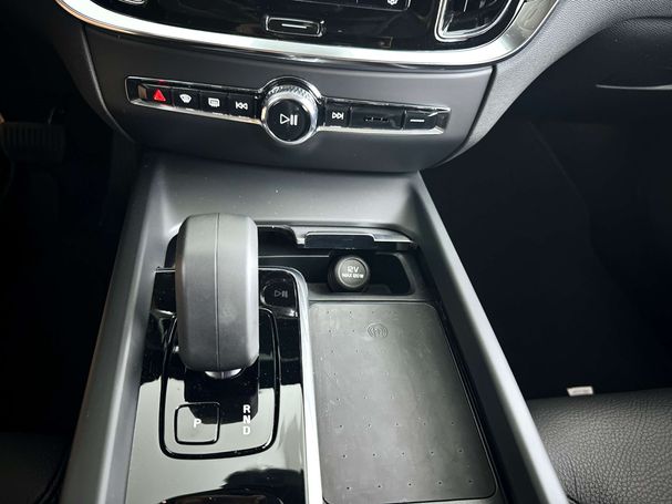 Volvo V60 B4 155 kW image number 28