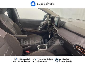 Car image 17