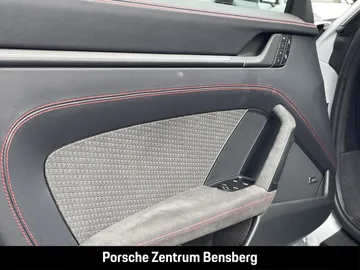 Car image 35