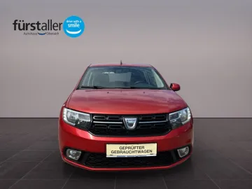 Car image 3