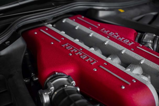 Ferrari GTC4Lusso V12 507 kW image number 24