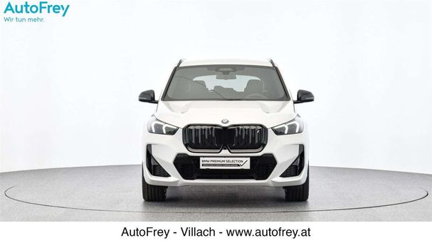 BMW iX1 xDrive30 200 kW image number 2