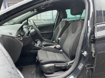 Car image 10