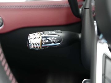 Car image 38