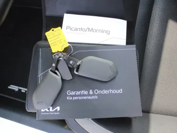 Car image 34