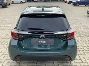 Car image 5