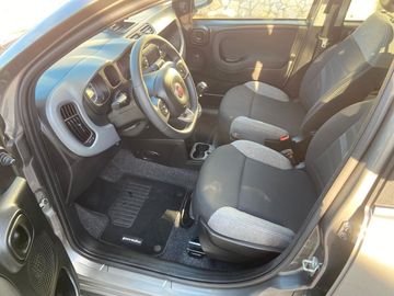 Car image 14