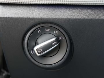 Car image 31