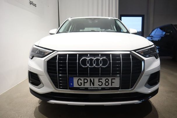 Audi Q3 35 TFSI S tronic 110 kW image number 2