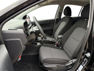 Car image 25
